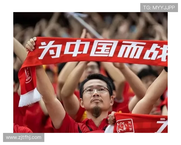 从草根到巅峰足球明星的奋斗与荣耀之路